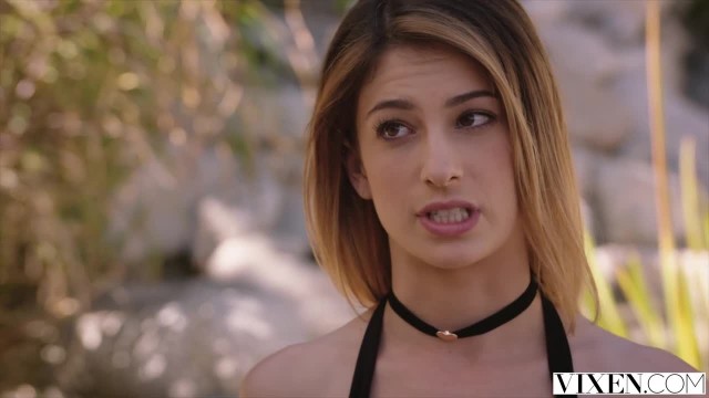 Молодая развратница страстно трахается с лысым мужиком - #2